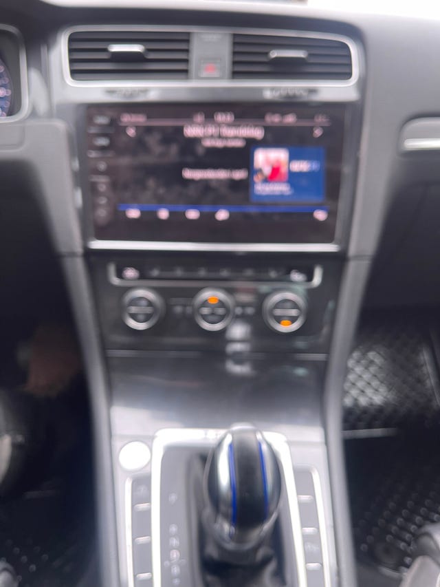 2018 VOLKSWAGEN GOLF - 34