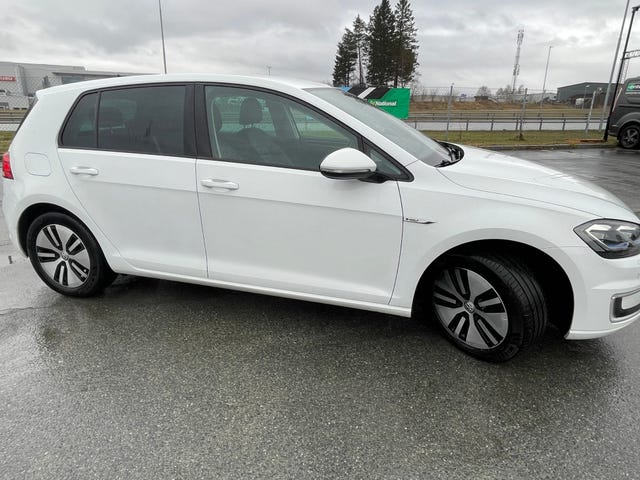 2018 VOLKSWAGEN GOLF - 18