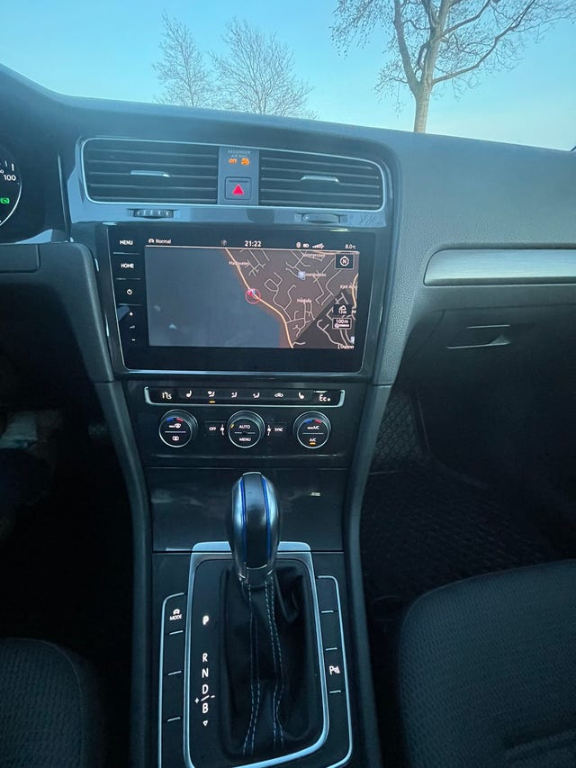 2019 VOLKSWAGEN GOLF - 11