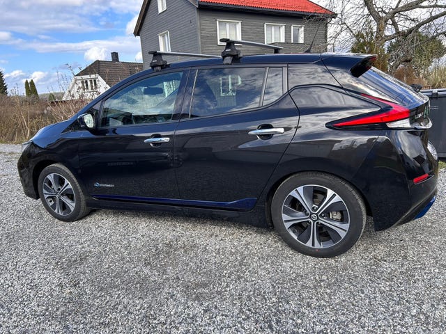 2018 NISSAN LEAF - 15