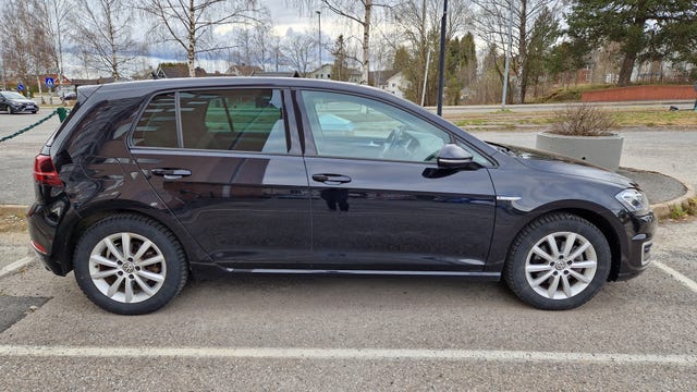 2019 VOLKSWAGEN GOLF - 11