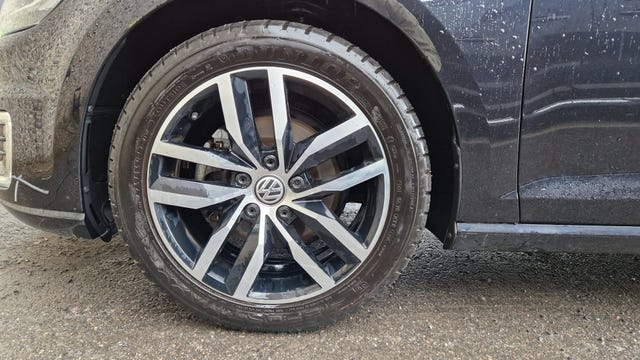 2019 VOLKSWAGEN GOLF - 19