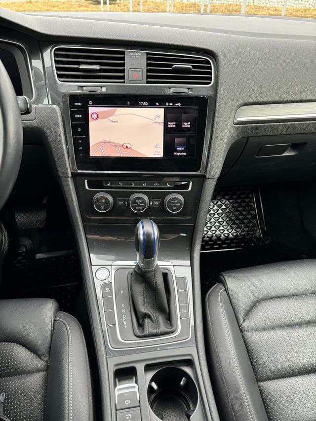 2019 VOLKSWAGEN GOLF - 17