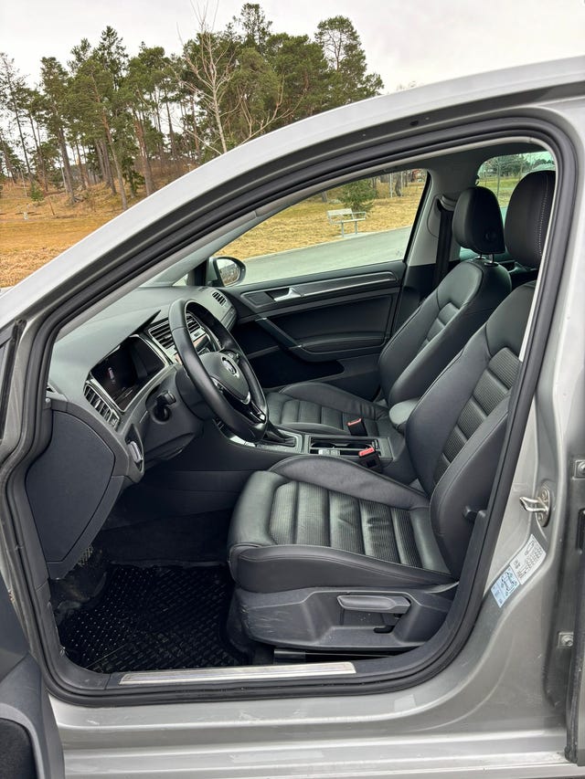 2019 VOLKSWAGEN GOLF - 12