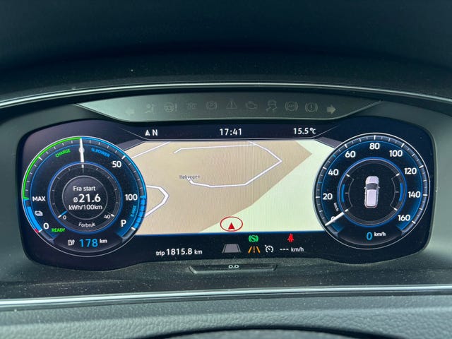 2019 VOLKSWAGEN GOLF - 24