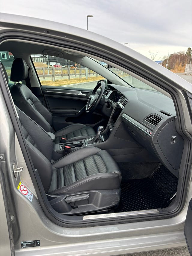 2019 VOLKSWAGEN GOLF - 13