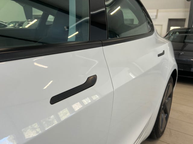 2021 TESLA MODEL 3 - 11