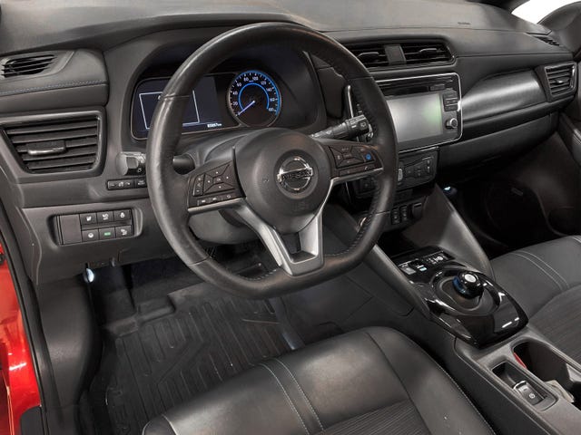 2018 NISSAN LEAF - 7