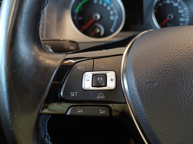2015 VOLKSWAGEN GOLF - 21