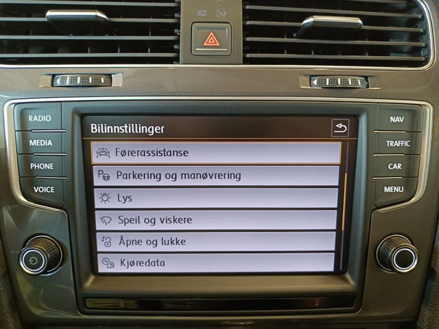 2015 VOLKSWAGEN GOLF - 33