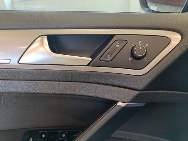 2015 VOLKSWAGEN GOLF - 12