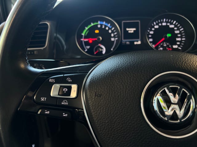 2018 VOLKSWAGEN GOLF - 14