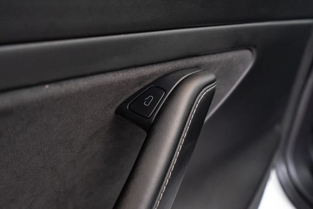 2021 TESLA MODEL 3 - 23