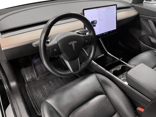 2019 TESLA MODEL 3 - 8
