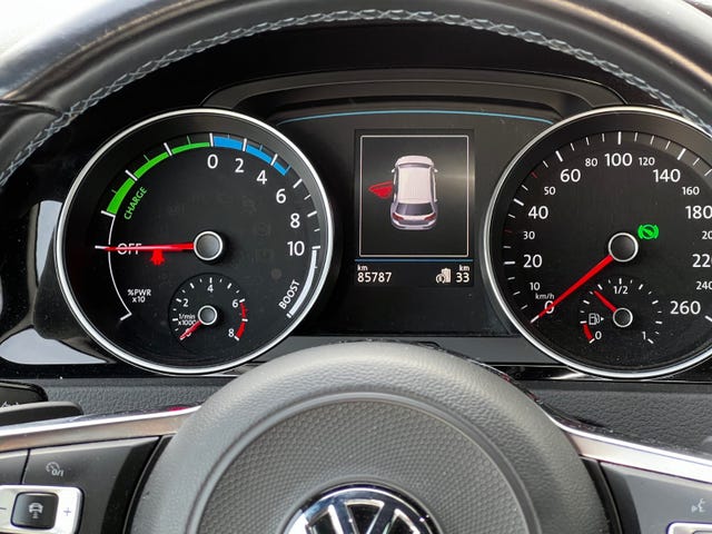 2019 VOLKSWAGEN GOLF - 31