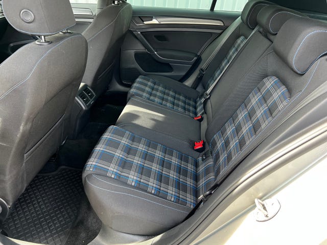 2019 VOLKSWAGEN GOLF - 14