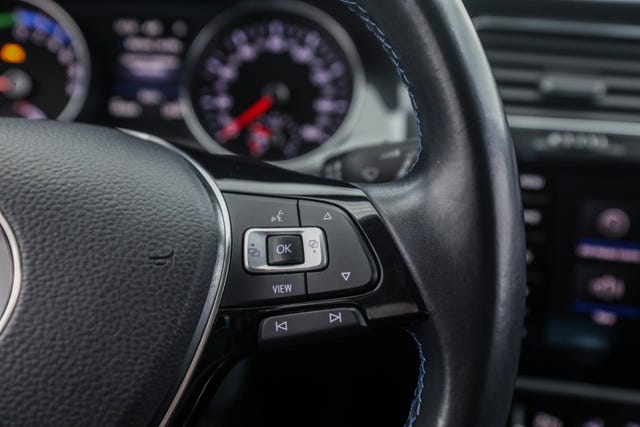 2019 VOLKSWAGEN GOLF - 18
