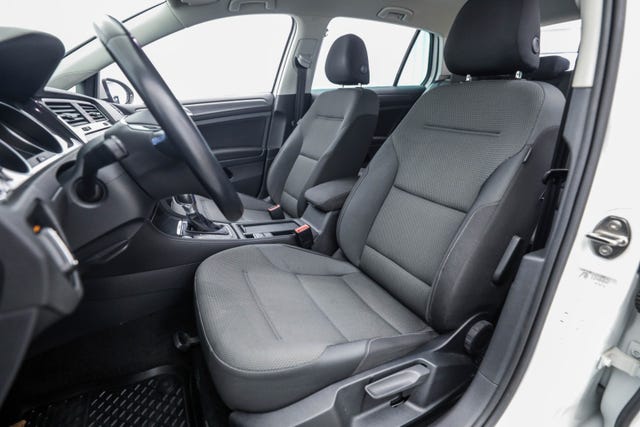 2019 VOLKSWAGEN GOLF - 34