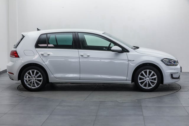 2019 VOLKSWAGEN GOLF - 11