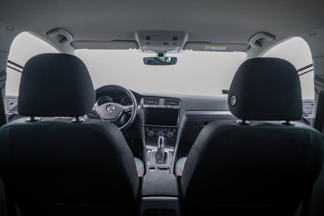 2019 VOLKSWAGEN GOLF - 38