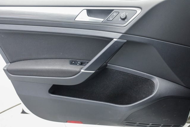 2019 VOLKSWAGEN GOLF - 14
