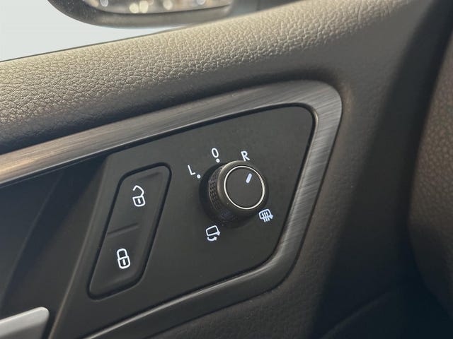 2019 VOLKSWAGEN GOLF - 29