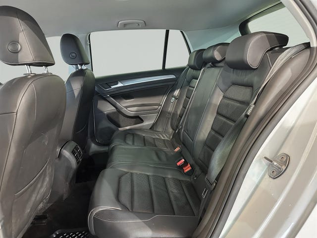 2019 VOLKSWAGEN GOLF - 24