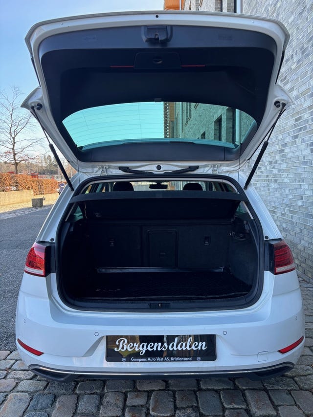 2018 VOLKSWAGEN GOLF - 12