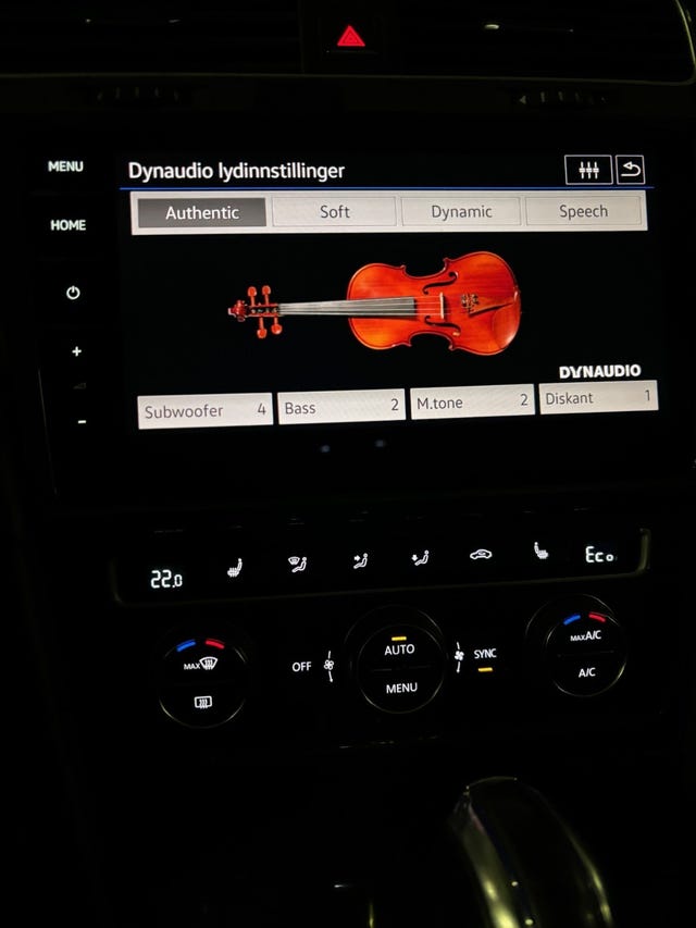 2018 VOLKSWAGEN GOLF - 24