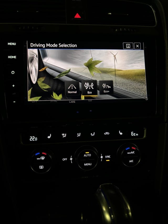 2018 VOLKSWAGEN GOLF - 33
