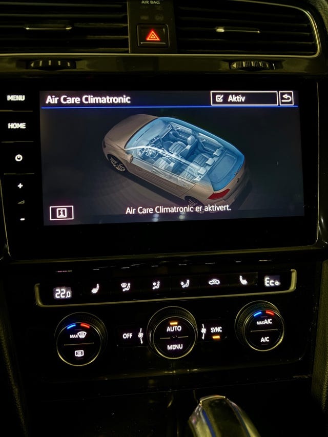 2018 VOLKSWAGEN GOLF - 30
