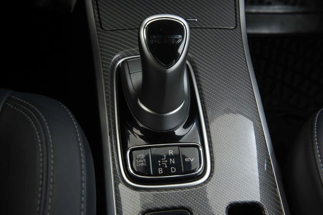 2020 MITSUBISHI OUTLANDER - 20