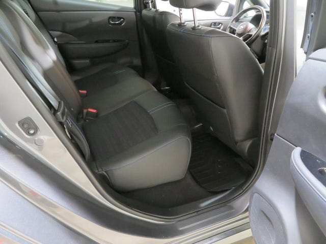 2018 NISSAN LEAF - 33