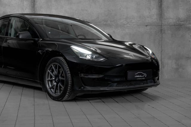 5YJ3E7EB7MF941065 2021 TESLA MODEL 3-1