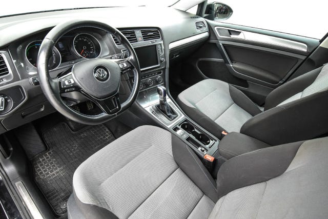 2015 VOLKSWAGEN GOLF - 11