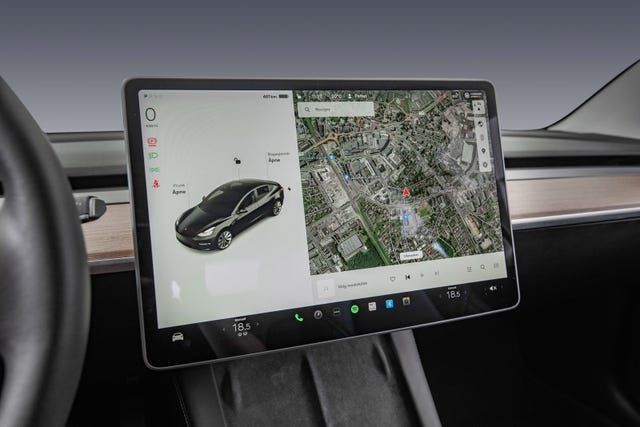 2021 TESLA MODEL 3 - 24