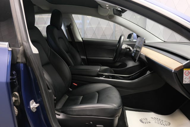 2019 TESLA MODEL 3 - 25