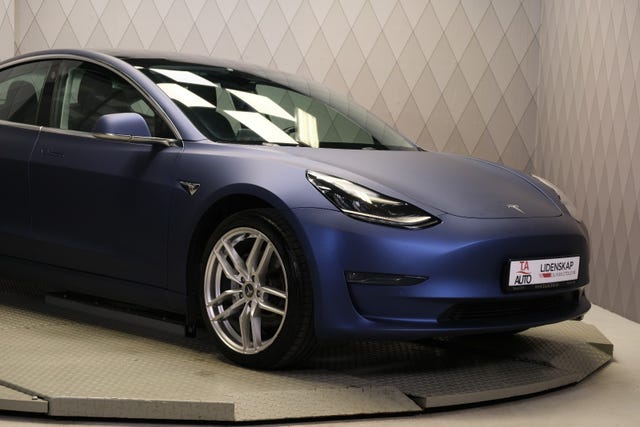 5YJ3E7EA8KF343801 2019 TESLA MODEL 3-4