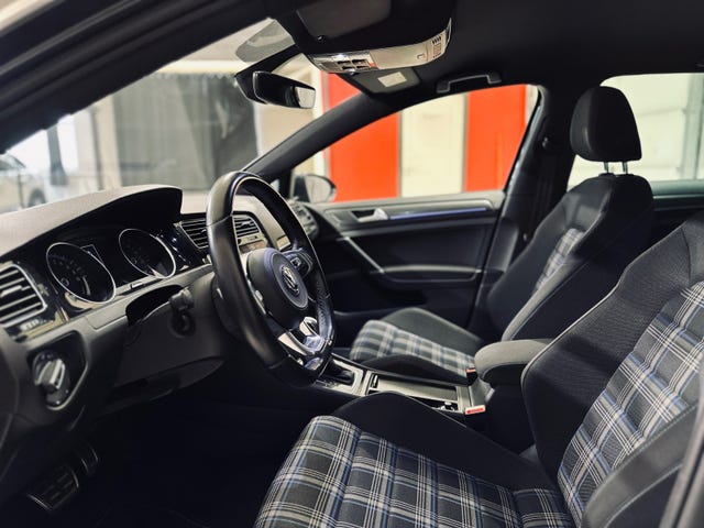 2019 VOLKSWAGEN GOLF - 16