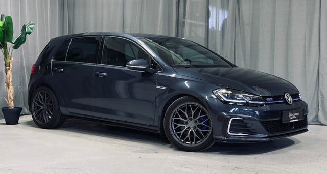 WVWZZZAUZKW800784 2019 VOLKSWAGEN GOLF-1