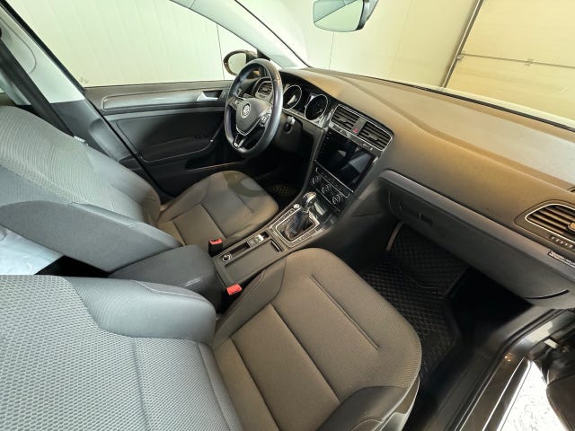 2018 VOLKSWAGEN GOLF - 9