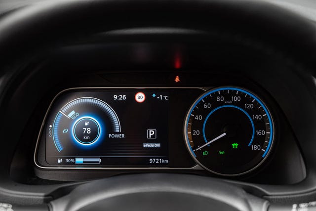 2022 NISSAN LEAF - 14