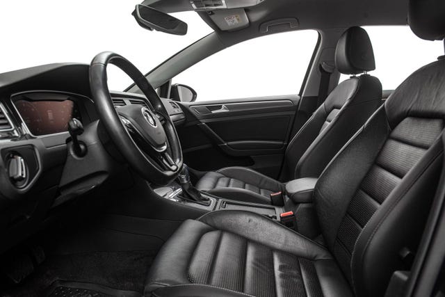 2019 VOLKSWAGEN GOLF - 11