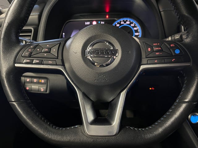 2018 NISSAN LEAF - 9