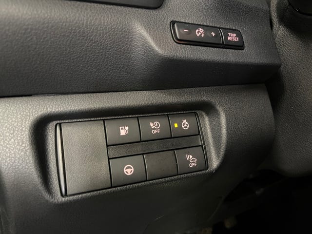 2018 NISSAN LEAF - 18