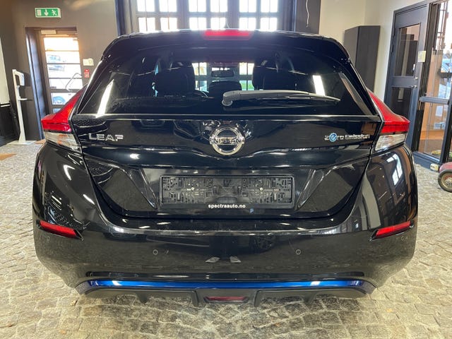 SJNFAAZE1U0022470 2018 NISSAN LEAF-4