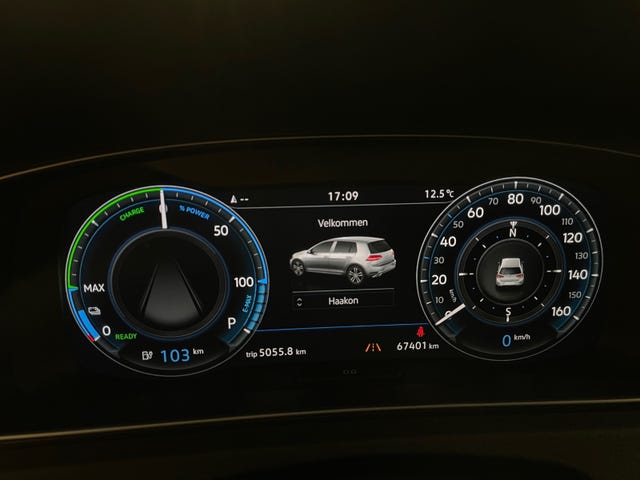 2019 VOLKSWAGEN GOLF - 12