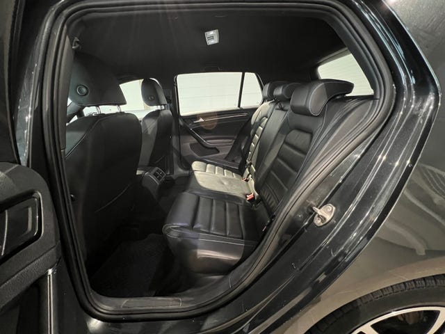 2015 VOLKSWAGEN GOLF - 25