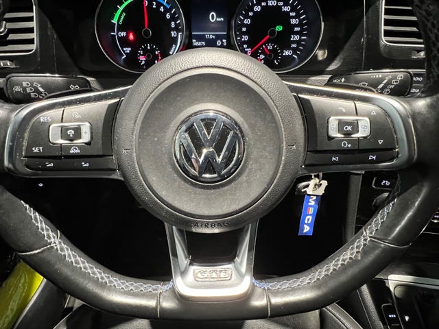 2015 VOLKSWAGEN GOLF - 30
