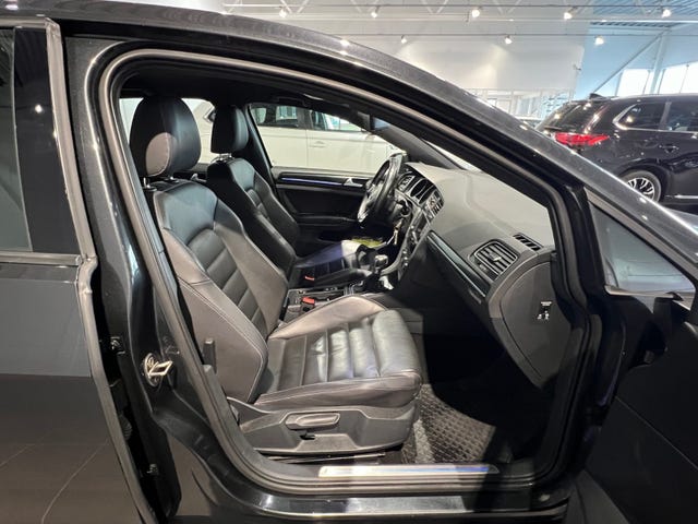 2015 VOLKSWAGEN GOLF - 18
